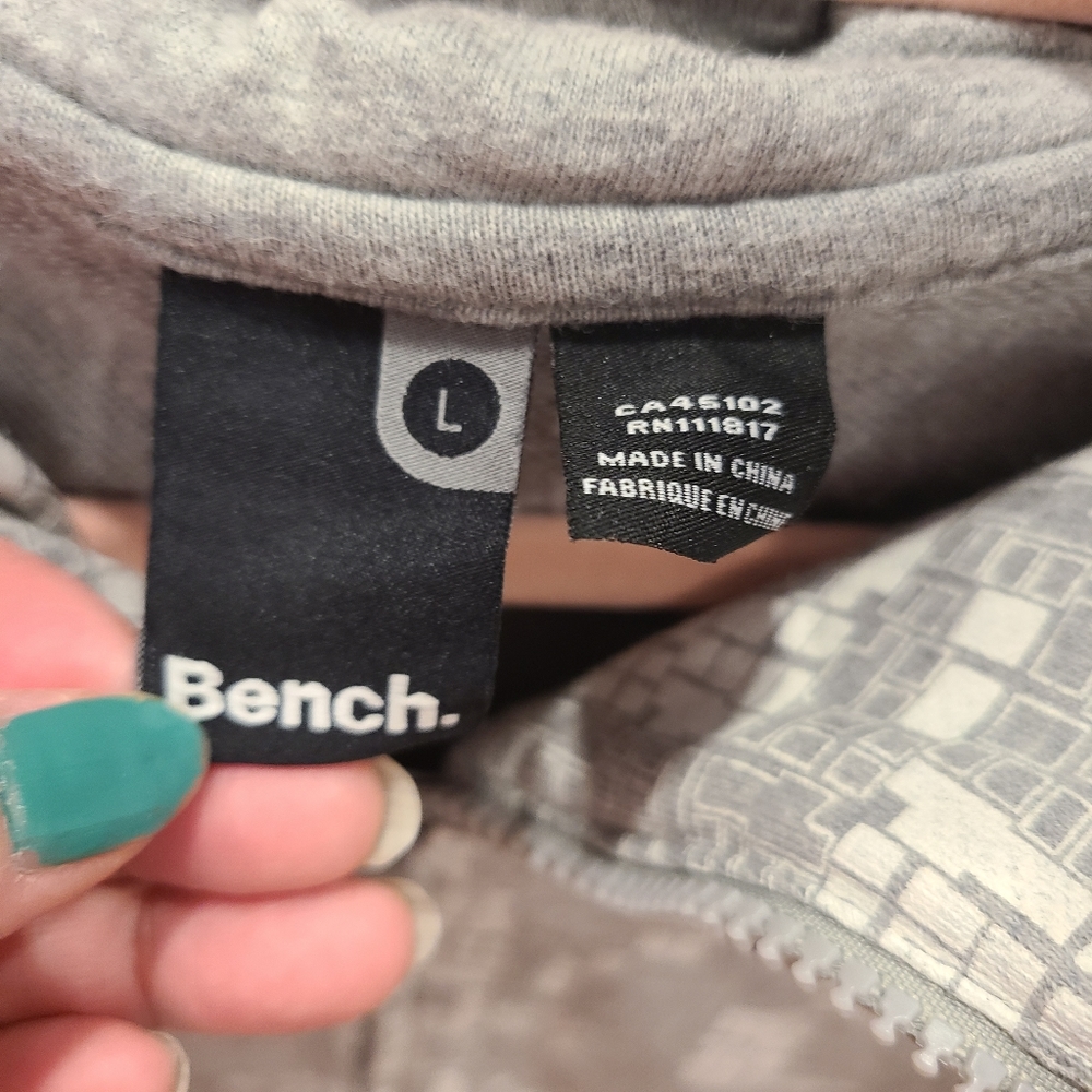 Bench Jacket - Picture 3 of 10